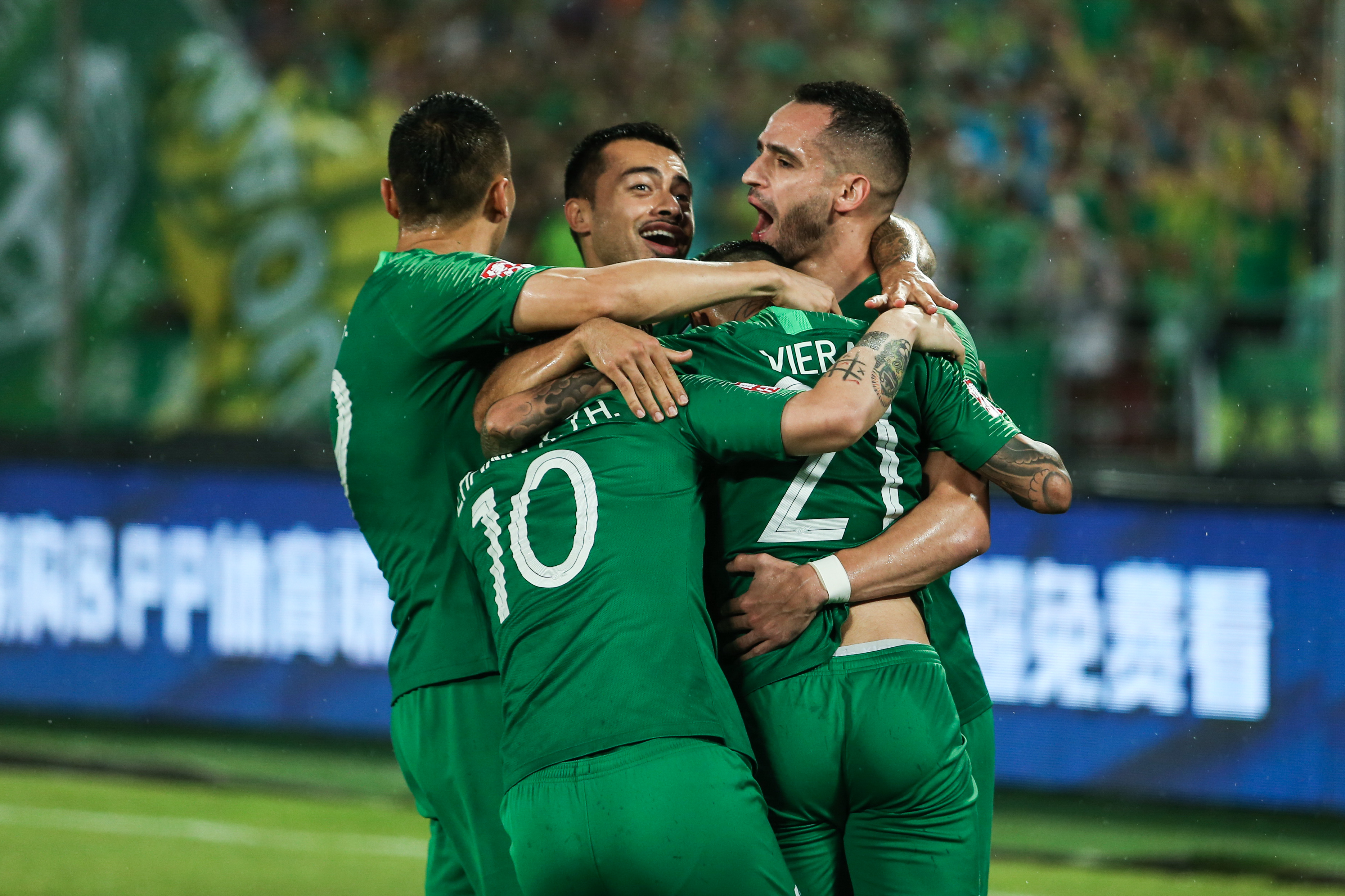 包含国安客场战胜申鑫,稳占积分榜榜首的词条 包含国安客场战胜申鑫,稳占积分榜榜首的词条