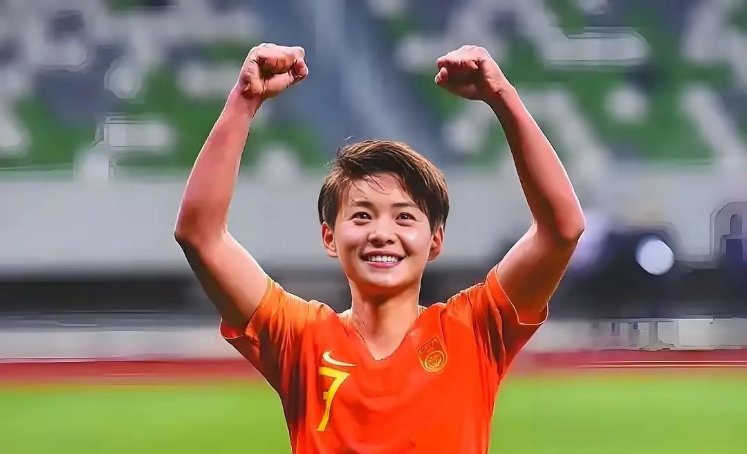 比赛中现出强势,中国女足夺冠成功 比赛中现出强势,中国女足夺冠成功