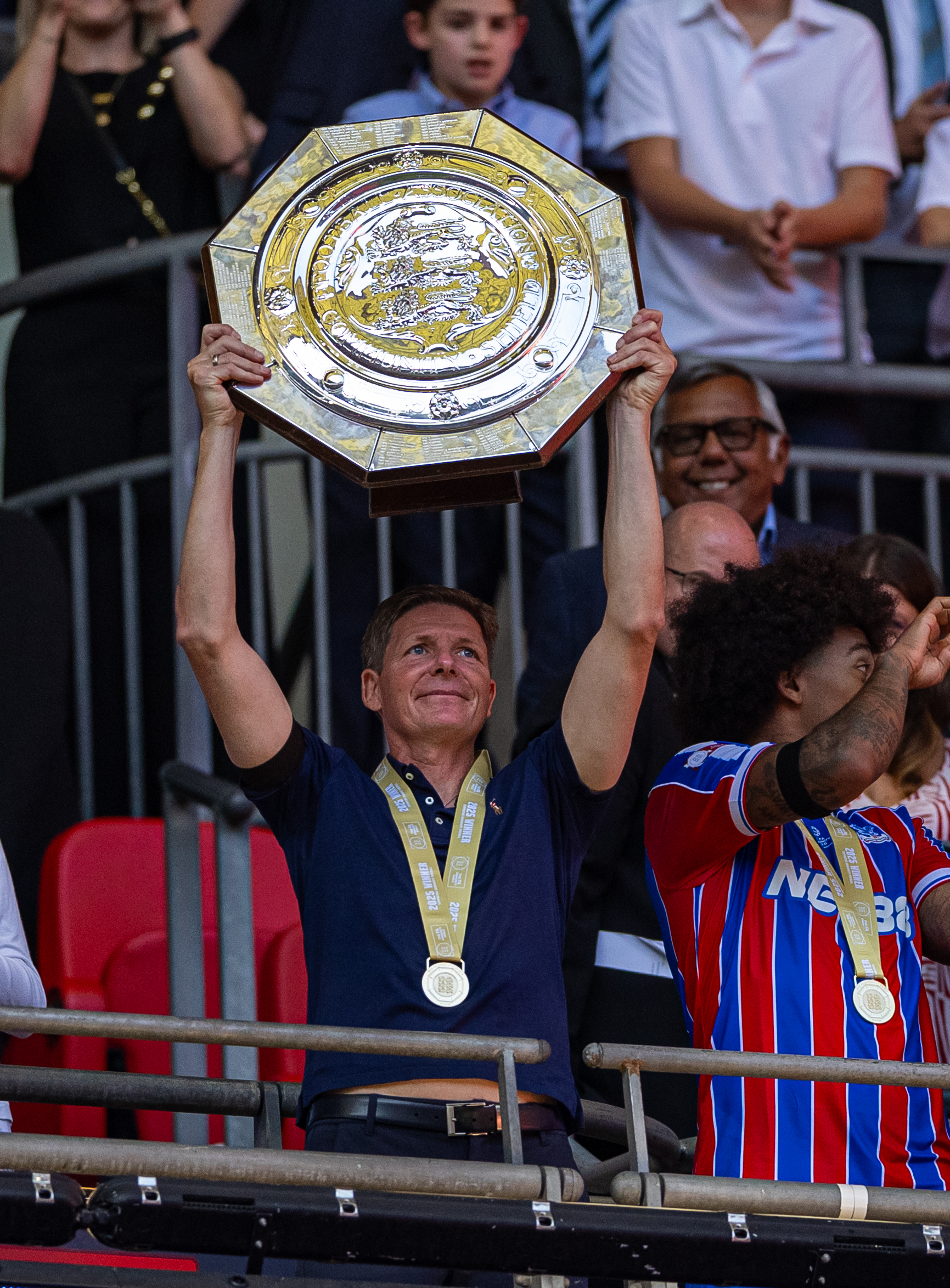 热刺主场惨遭淘汰，水晶宫凭借制胜球晋级的简单介绍