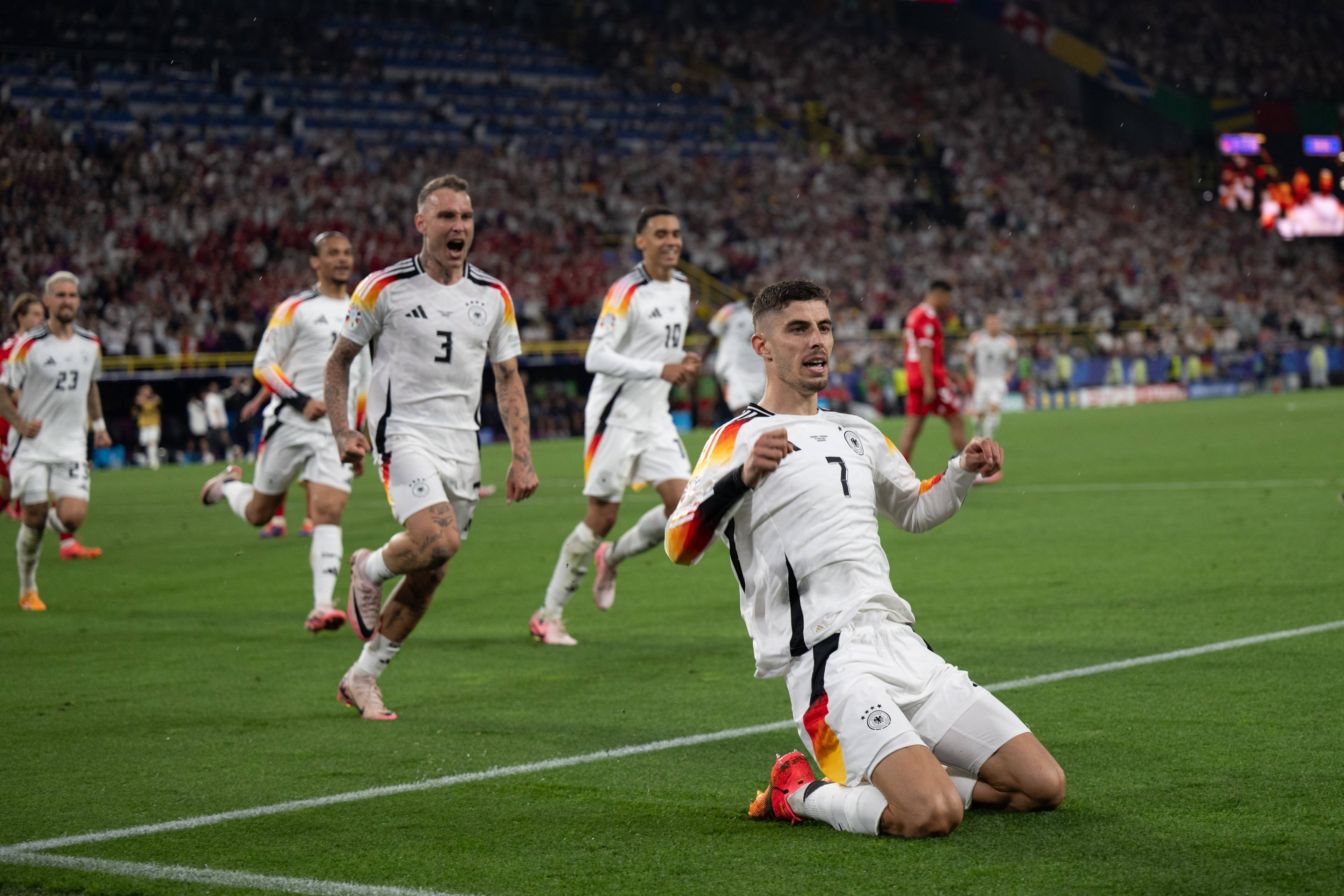 德国队积极备战,意气风发的简单介绍 德国队积极备战,意气风发的简单介绍