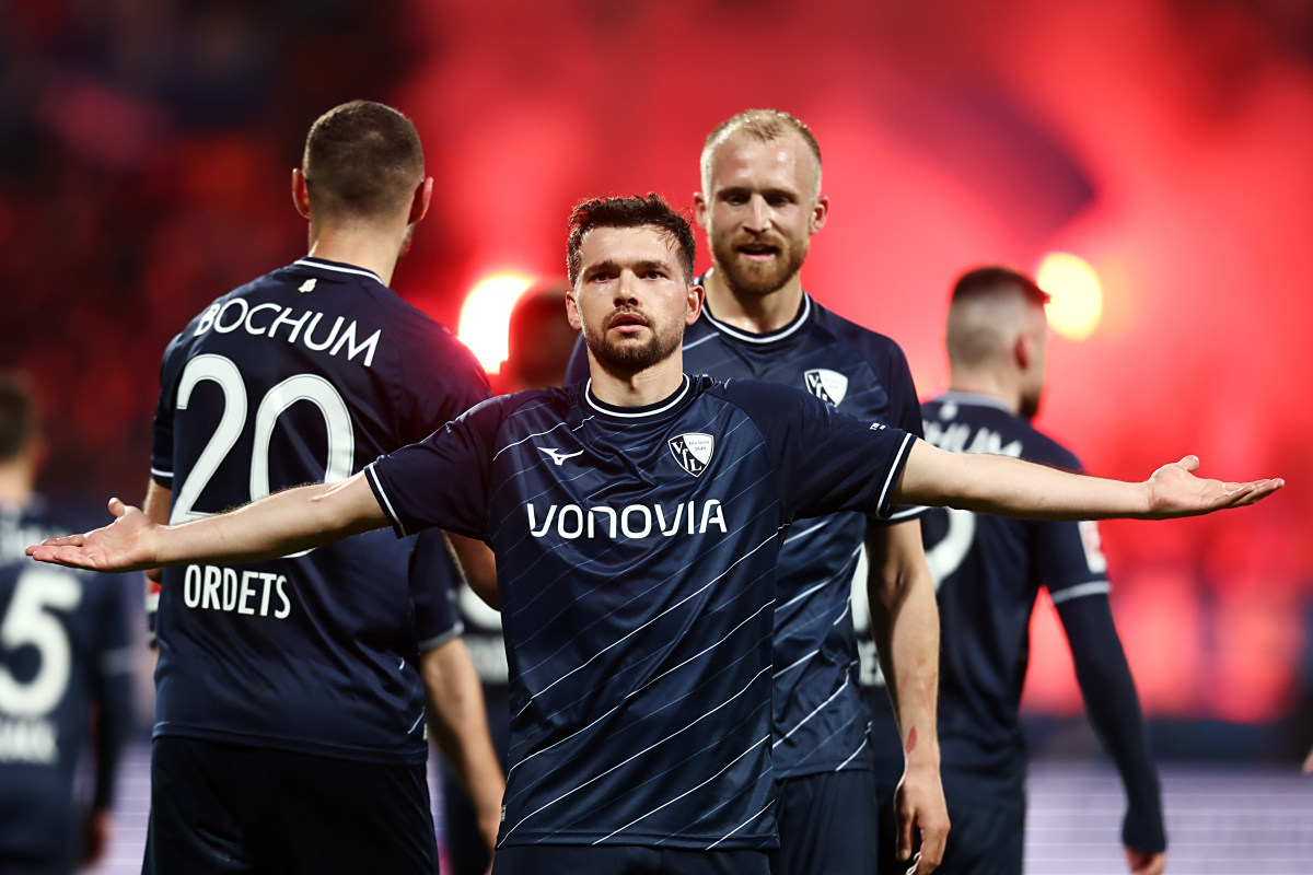 包含乌迪内斯客场逼平对手，表现坚挺的词条