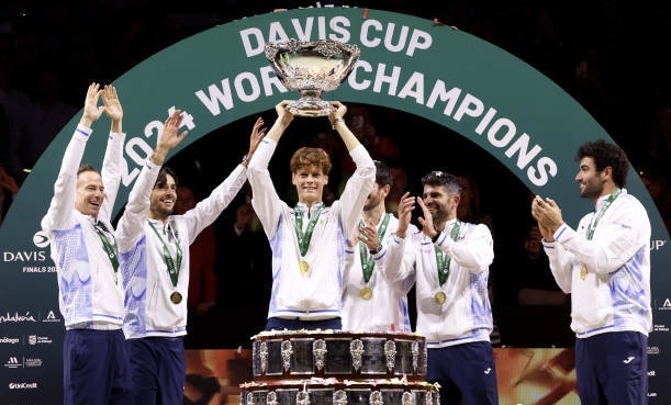 包含戴维斯杯碾压蒙特卡洛大师赛，辛纳惊艳四座的词条