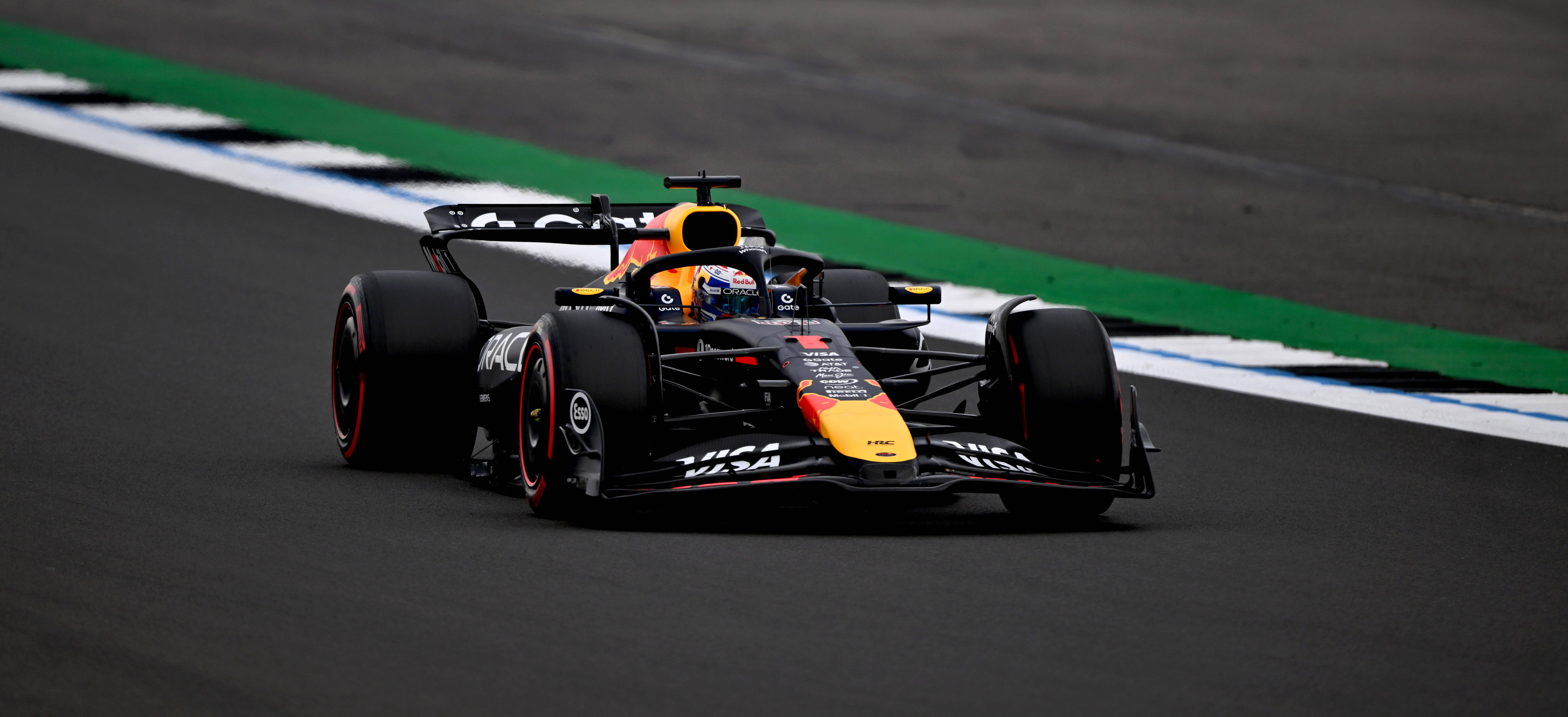 包含红牛车队翻盘梅赛德斯，皮亚斯特里高光表现的词条