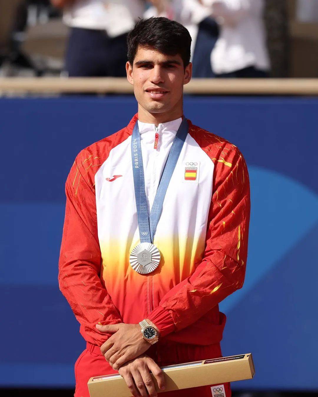 包含ATP总决赛绝杀联合杯，德约科维奇刷新纪录的词条