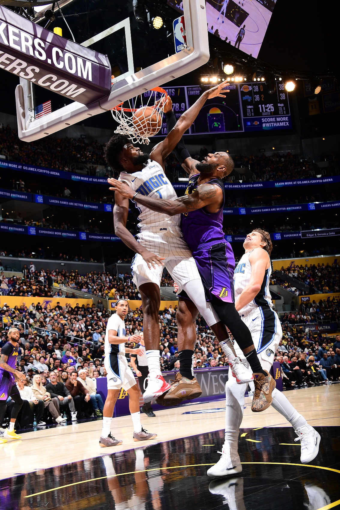 魔术翻盘勇士，詹姆斯惊艳四座