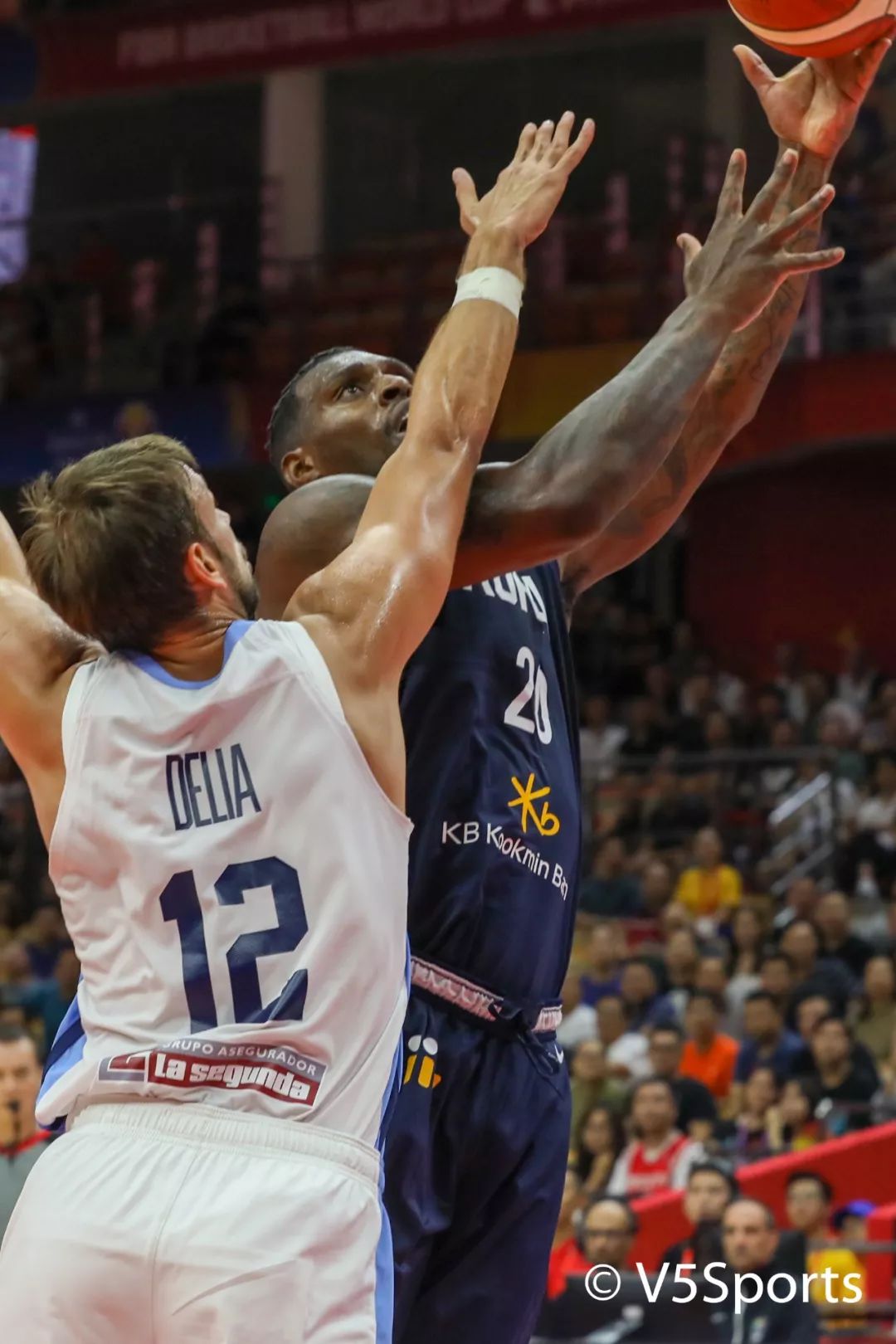 包含韩国完胜阿根廷，德布劳内刷新纪录的词条