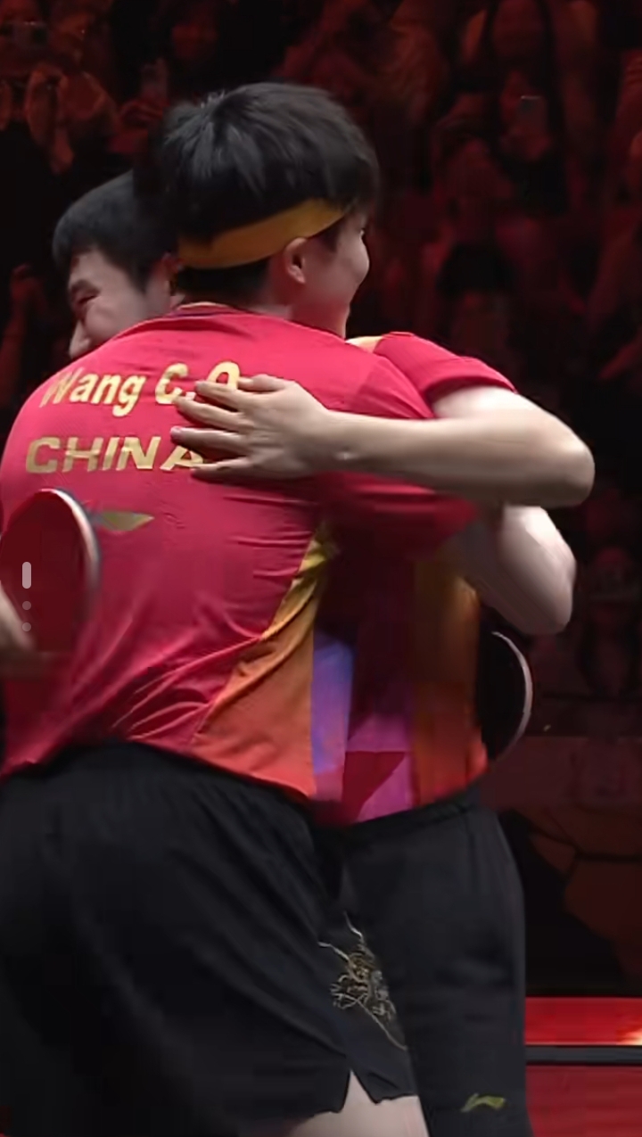 中国队完胜英格兰队，梁靖崑统治全场的简单介绍