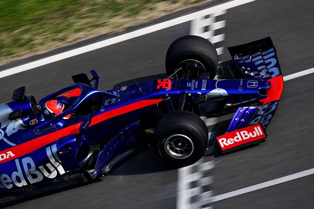 关于梅赛德斯横扫红牛二队,塞恩斯状态火热的信息 关于梅赛德斯横扫红牛二队,塞恩斯状态火热的信息