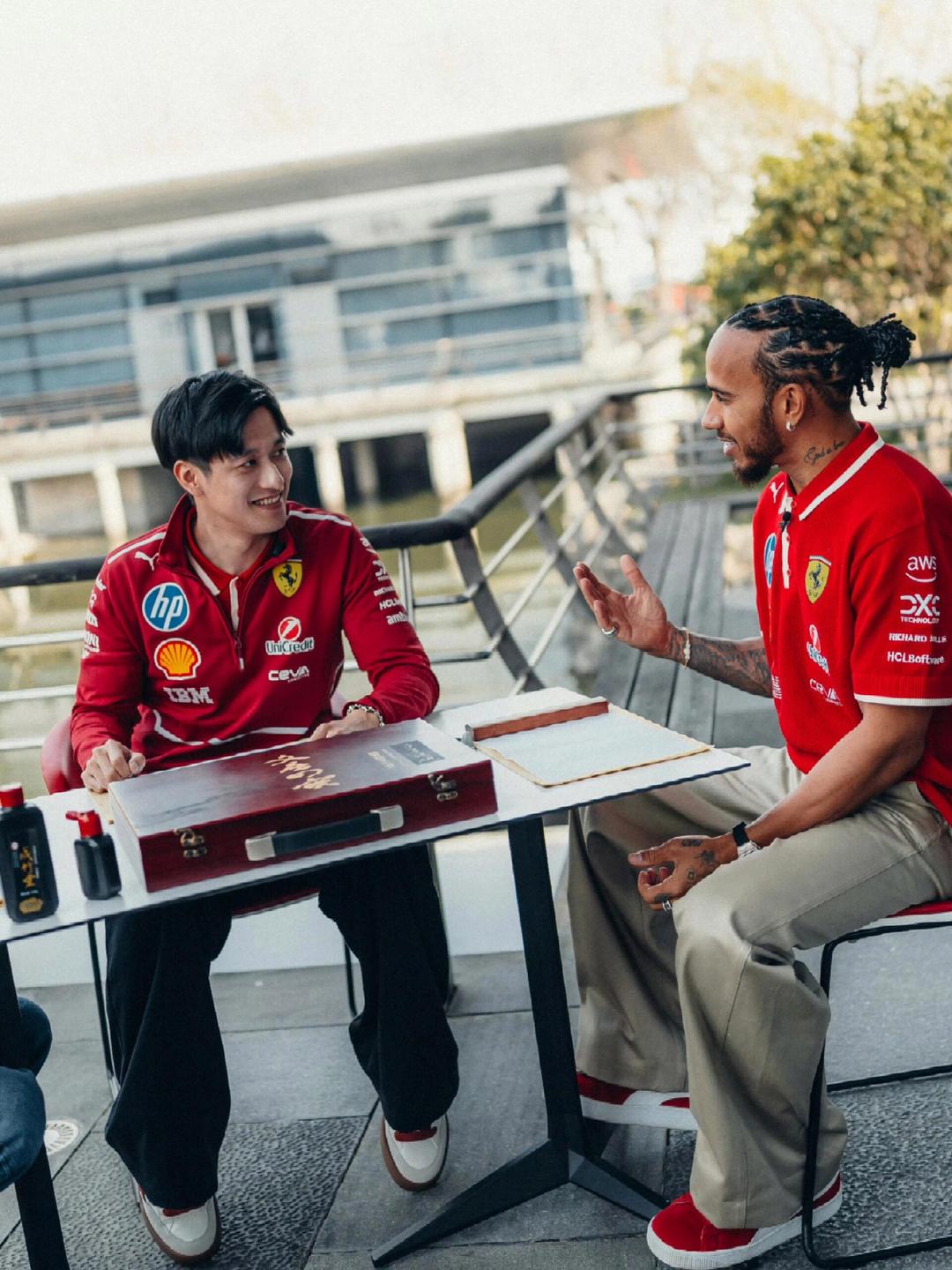 阿斯顿马丁翻盘红牛二队，周冠宇惊艳四座的简单介绍