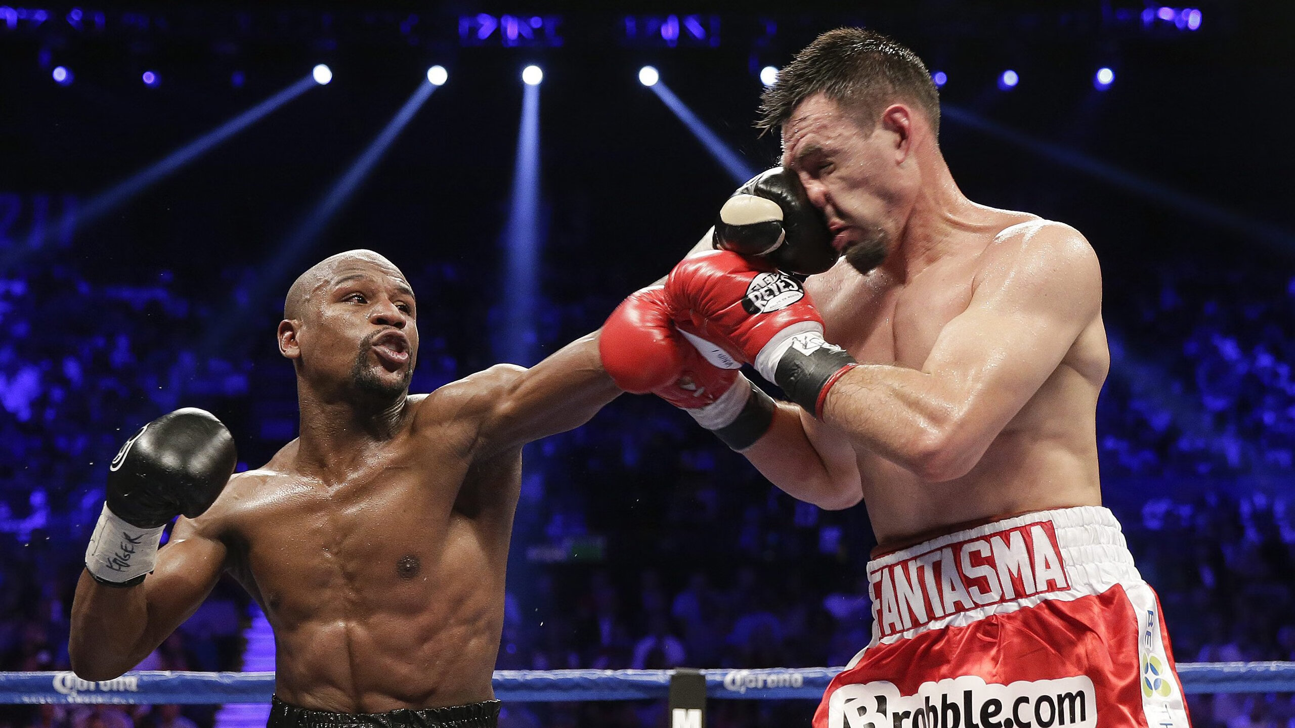 曼城对阵加拿大，阿克个人能力完全展现，一场比赛定义现代后卫的巅峰