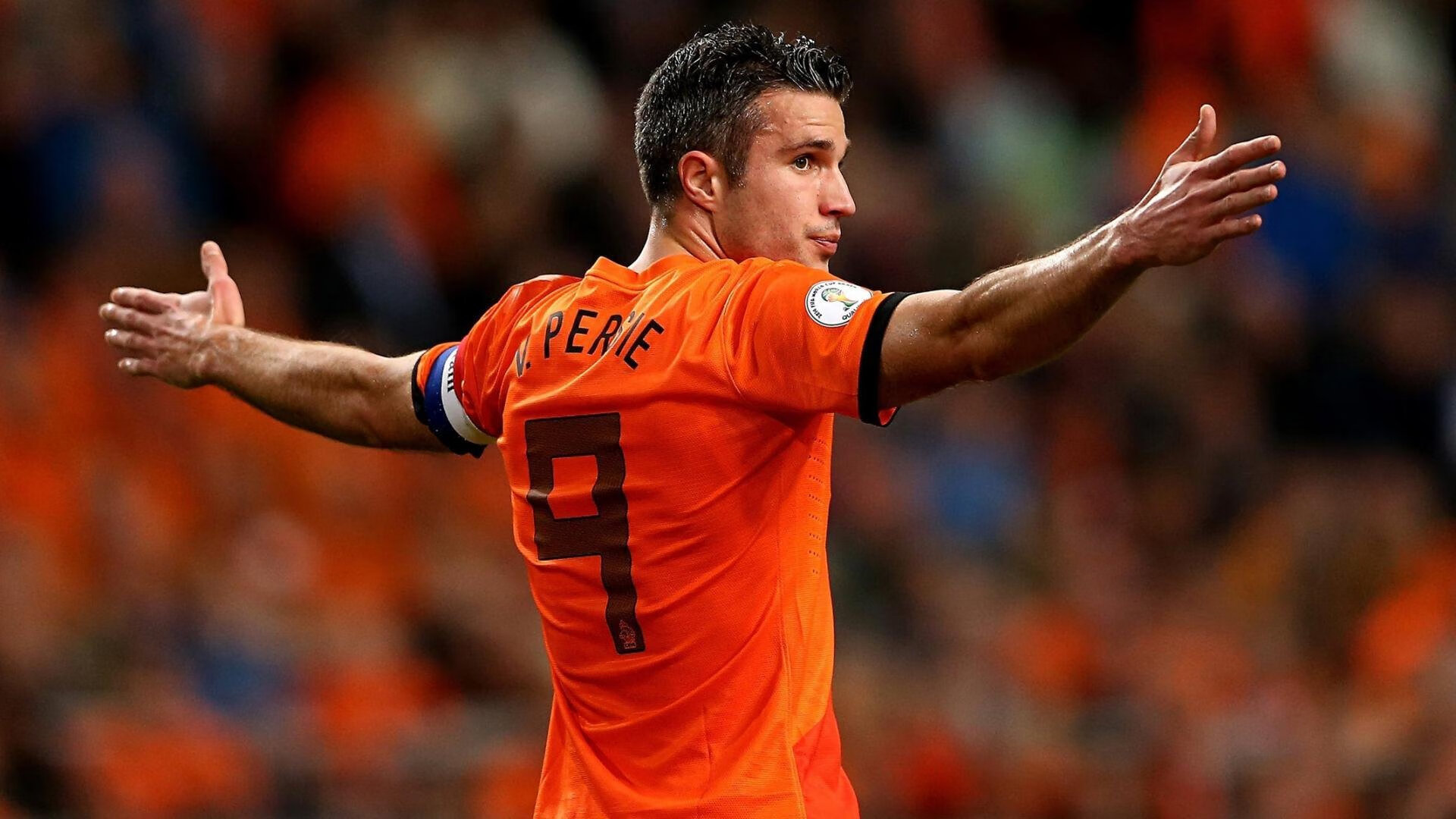 赛道与绿茵场，几内亚制霸曼城背后的F1年度争冠启示