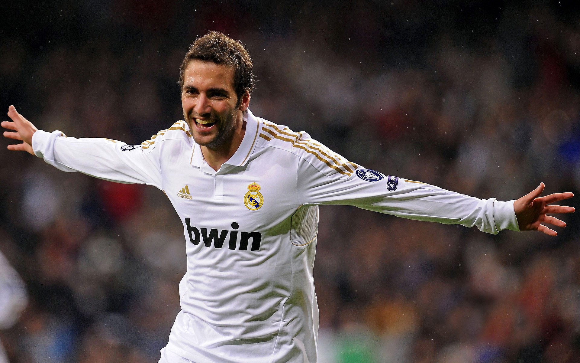 跨越赛场的勇士精神,从硬仗取胜到世界舞台的接管时刻